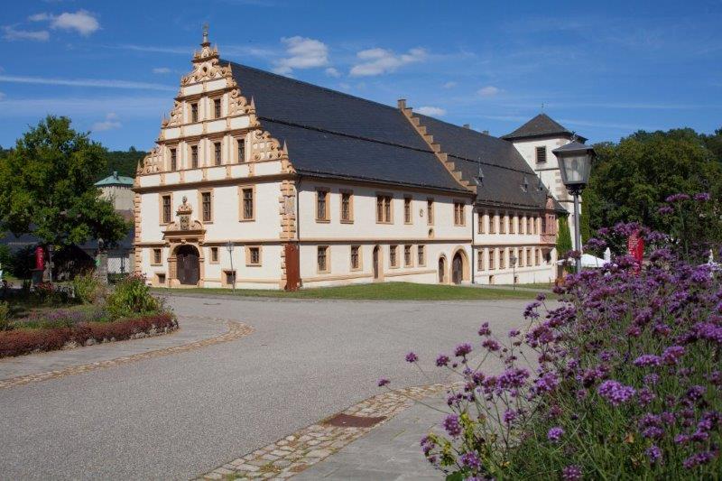 Klosterführung mit dem historischen Abteigebäude